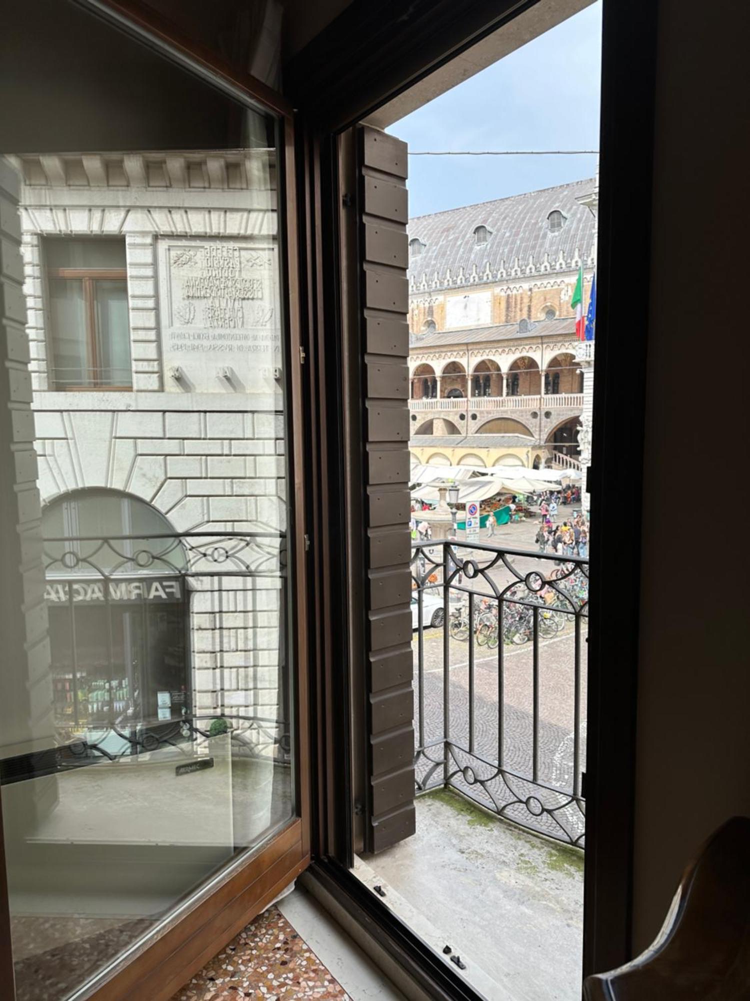 Padovaresidence Apartments - Vista Piazza Delle Erbe E Palazzo Della Ragione Ngoại thất bức ảnh