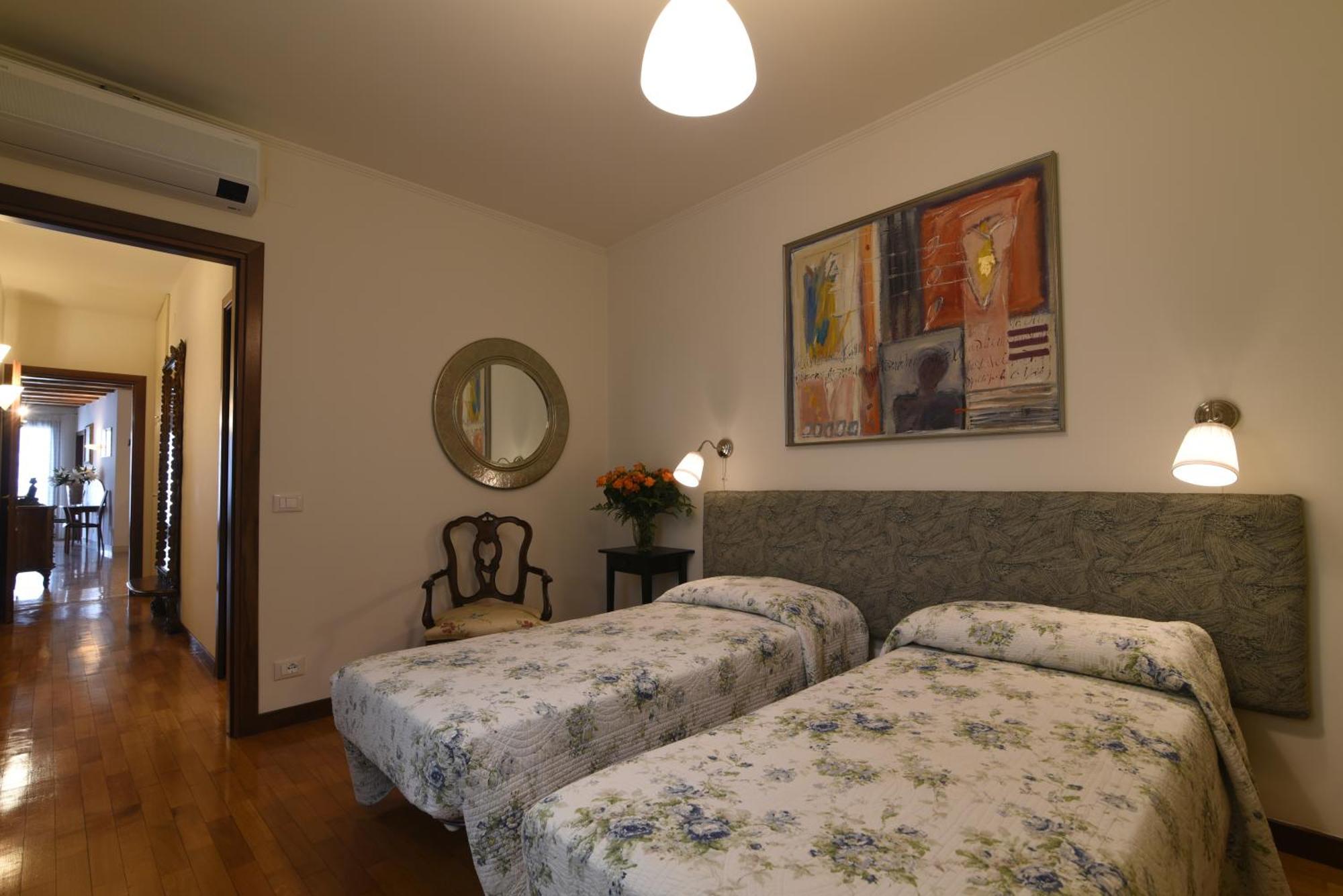 Padovaresidence Apartments - Vista Piazza Delle Erbe E Palazzo Della Ragione Ngoại thất bức ảnh